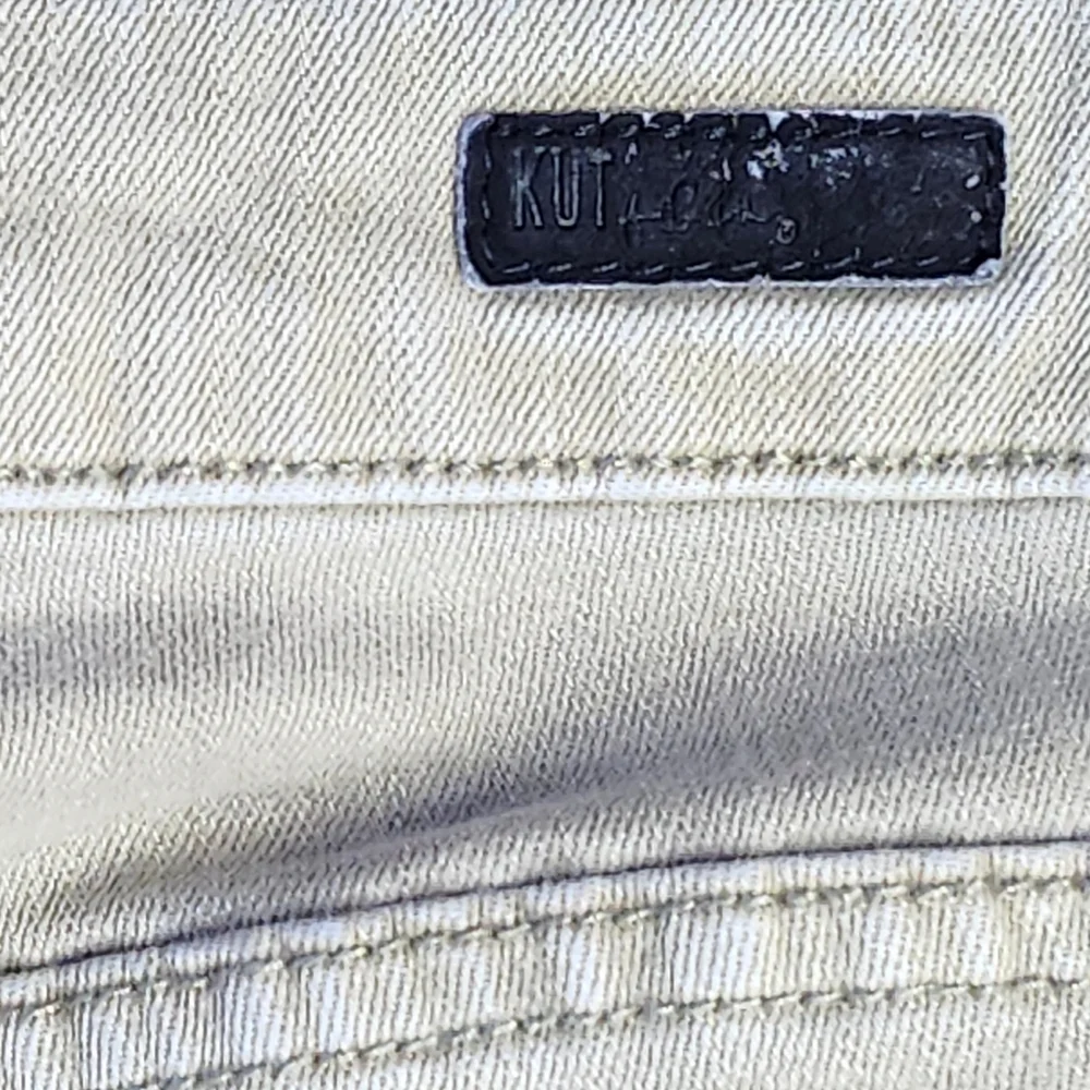 Kut from the Kloth Mid Rise Skinny Sage Green size 4